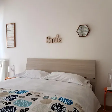 Bononia Station Guest house *